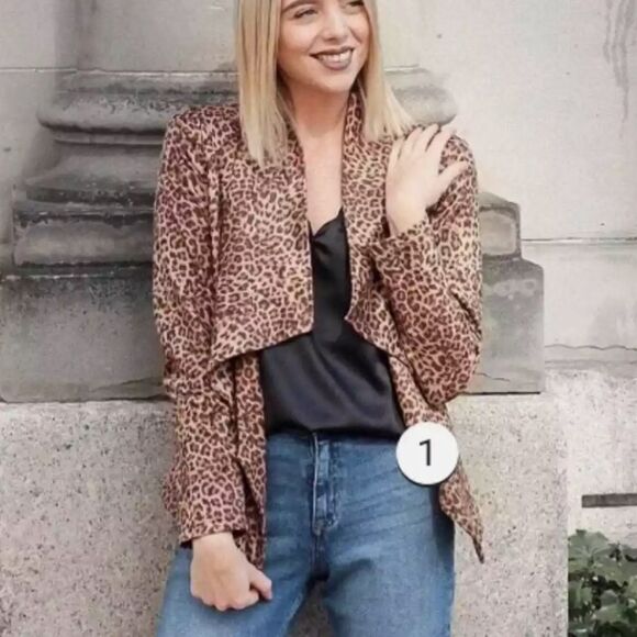 BB Dakota Leopard Print Animal Instincts faux-Suede Jacket - Picture 9 of 11